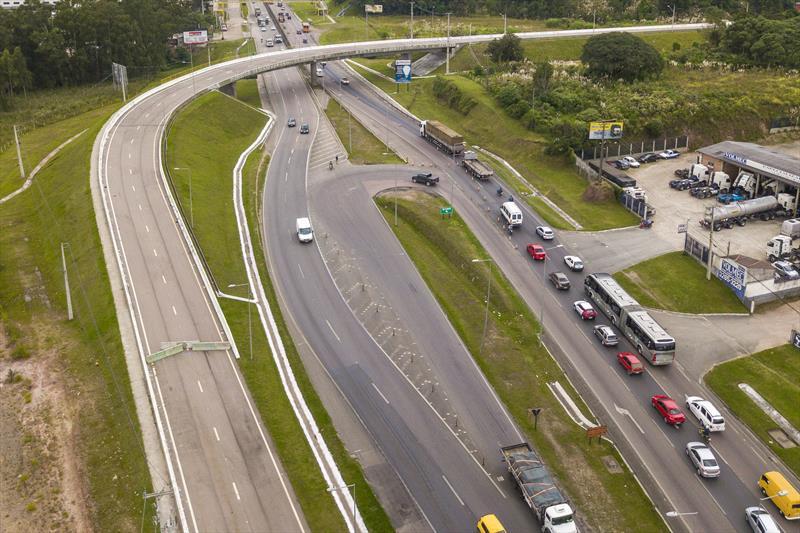 Viaduto Popeia foi concluído em 2015, mas alças de acesso à BR-116 não foram feitas. | Daniel Castellano/SCMS