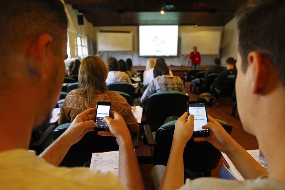 Tecnologia está cada vez mais presente no ambiente escolar | Antônio More/Gazeta do Povo/Arquivo