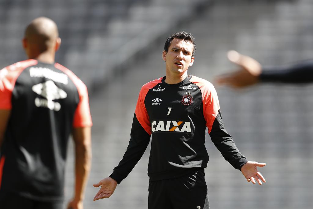 Artilheiro do Furacão, Pablo confia em retomada do Atlético após sequência de derrotas | Jonathan Campos/Gazeta do Povo