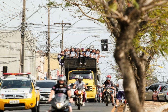 | Josué Teixeira Gazeta do Povo