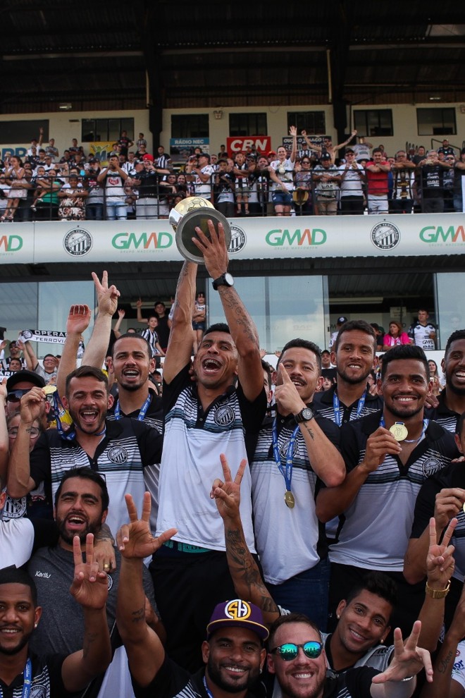| Josué Teixeira Gazeta do Povo