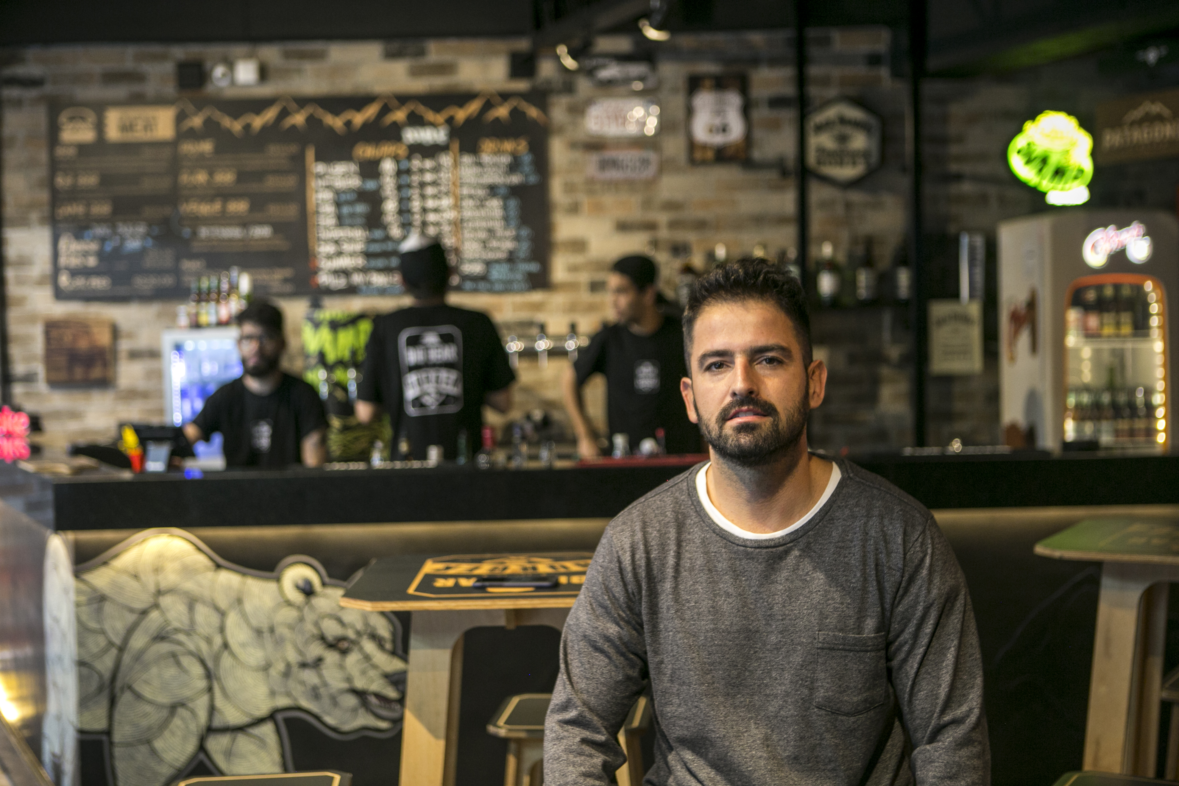 Felipe Tezelli , do Big Bear, cansou da estrada e assumiu loja física enquanto seu food truck roda o Brasil. | Marcelo Andrade/Gazeta do Povo