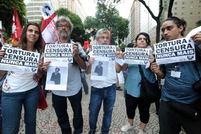 Ato de repúdio ao golpe militar de 1964 no centro do Rio de Janeiro, em 2014 | Fernando Frazão/Agência Brasil