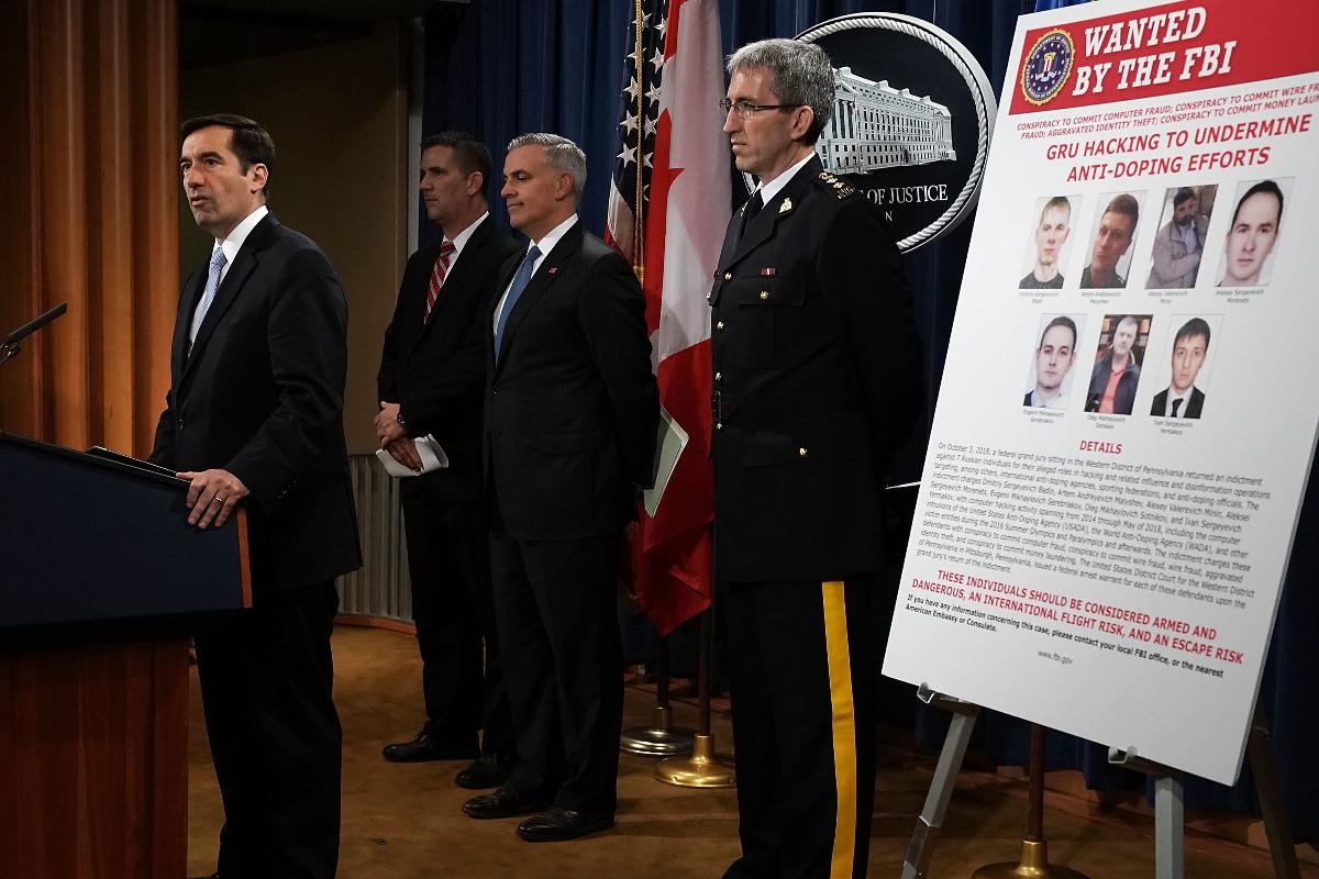 Departamento de Justiça dos EUA acusou sete membros da agência de inteligência militar russa por ciberataques em nível global | ALEX WONG/AFP
