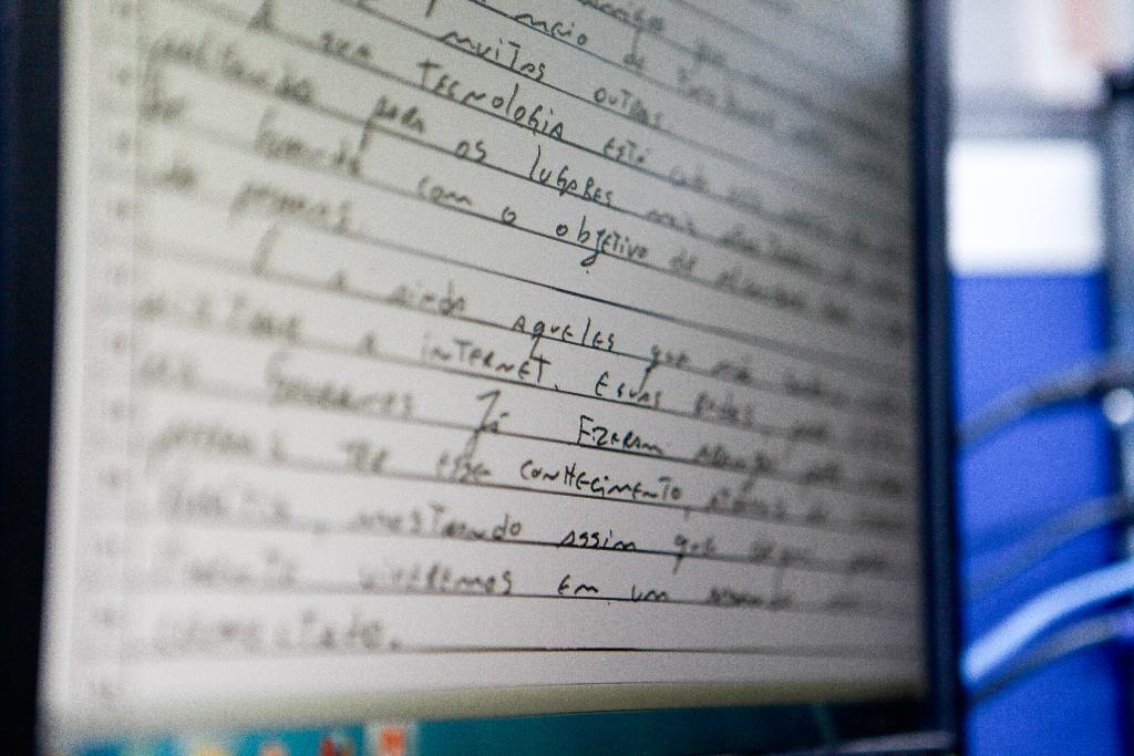 Capacidade de “elaborar proposta de intervenção para o problema abordado que respeite os direitos humanos” é um dos cinco itens que serão avaliados no texto. | André Rodrigues/Gazeta do Povo