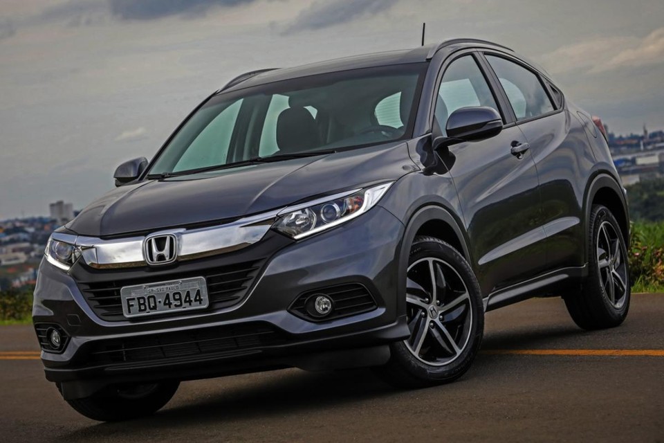 O SUV ganha luz diurna em led que contornam a base dos faróis. | Honda / Divulgação
