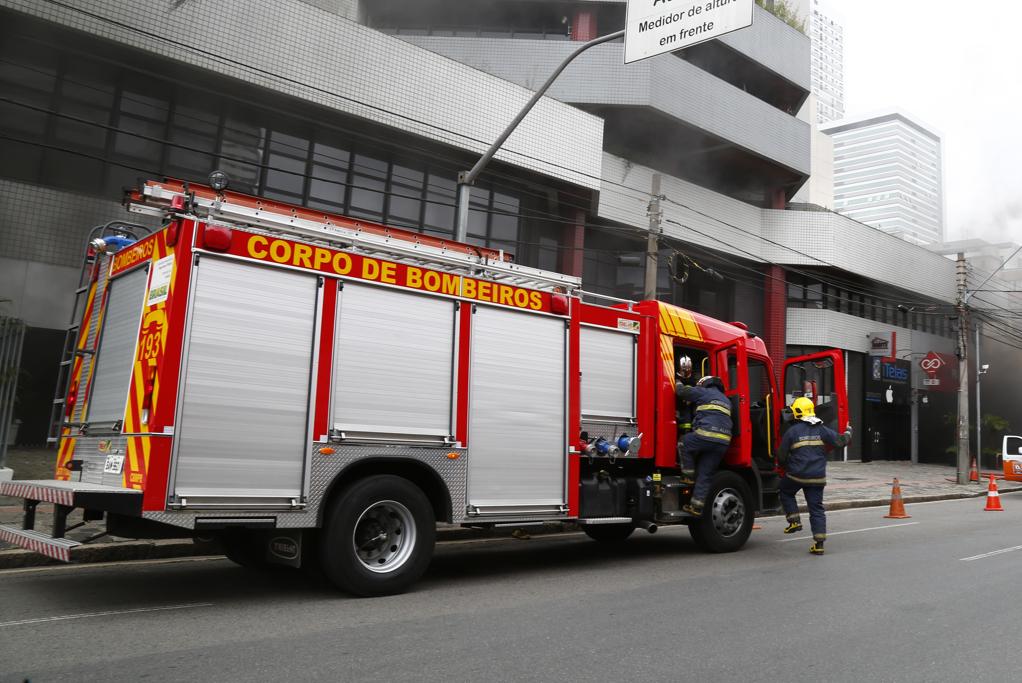 A licitação para compra dos veículos foi autorizada pelo governo do estado e divulgada na última sexta-feira (19) | Aniele Nascimento/Gazeta do Povo