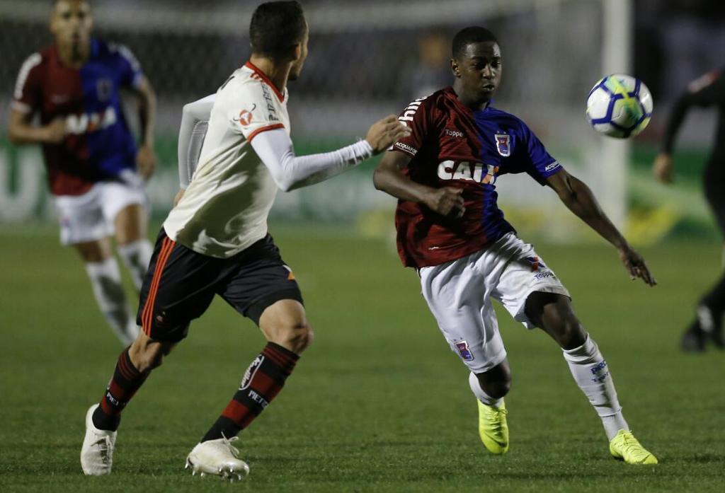 Jhonny Lucas, contra o Flamengo. | André Rodrigues/Gazeta do Povo