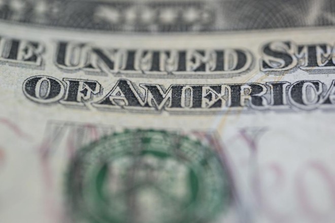 Dólar está em queda pelo terceiro dia nesta quarta-feira (17). | Marcelo Andrade/Gazeta do Povo