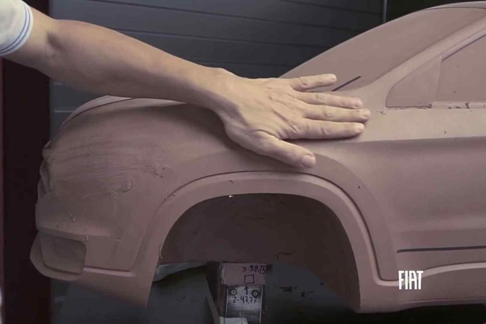 Modelo em argila no tamanho real mostra a concepção do futuro SUV da Fiat. | Fiat / Divulgação