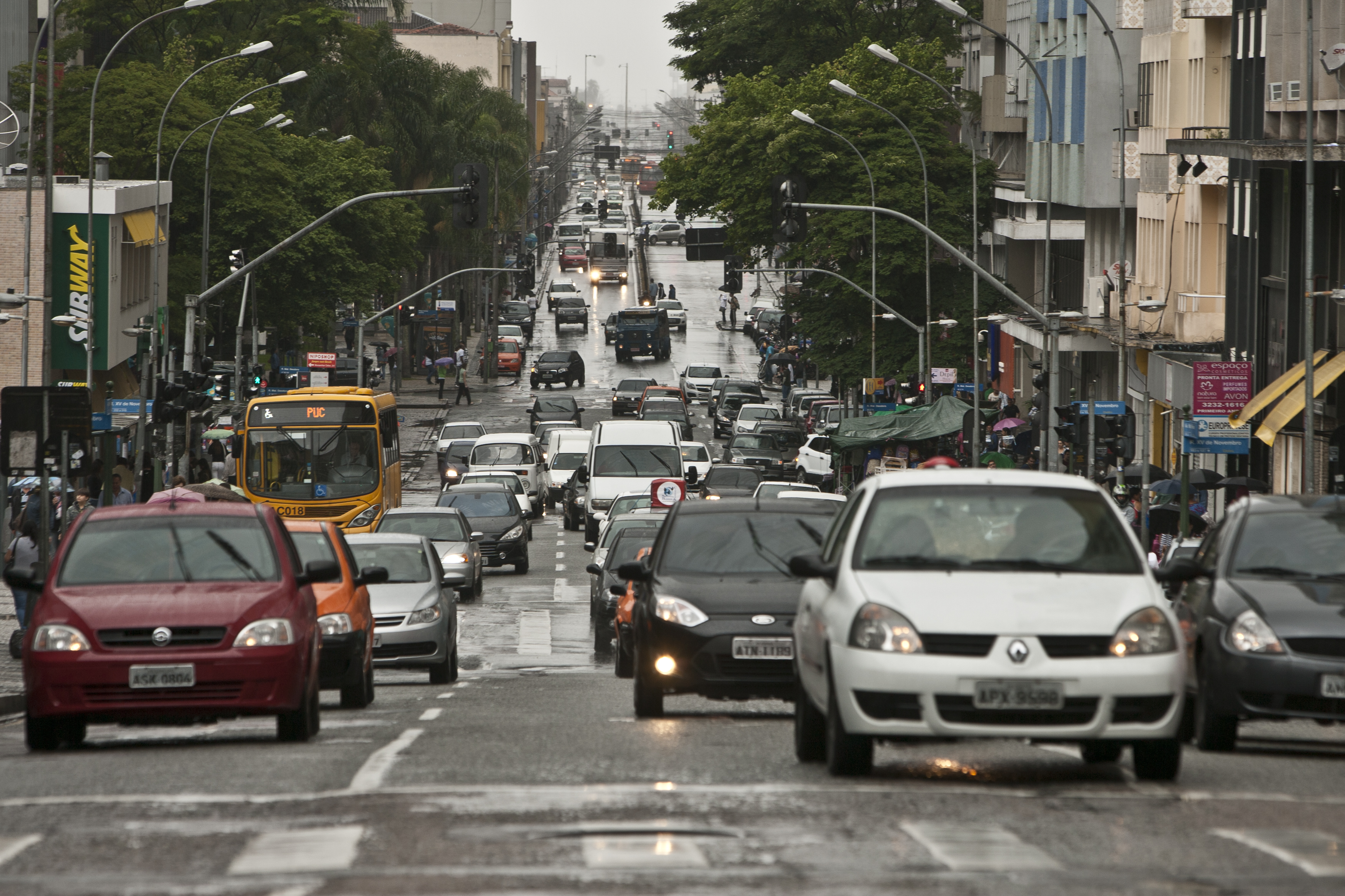 Corridas e vestibular da UFPR são eventos que mais podem alterar o trânsito | Marcelo Andrade/Gazeta do Povo