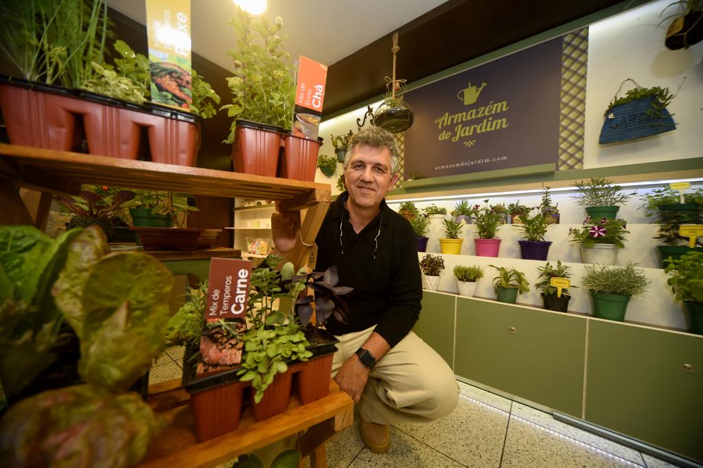 Felipe Souza apostou em plantas funcionais, que a pessoa pode levar e cultivar em casa | Denis Ferreira Netto/Gazeta do Povo