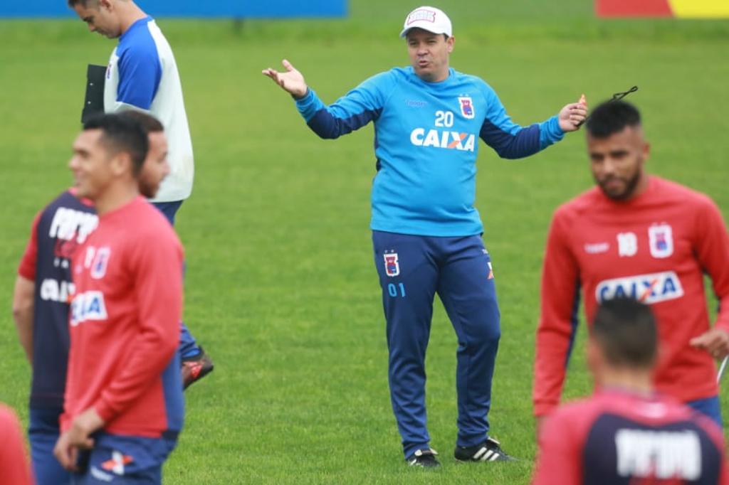 Dado Cavalcanti já comandou treino no Tricolor. | Felipe Rosa/Tribuna do Paraná