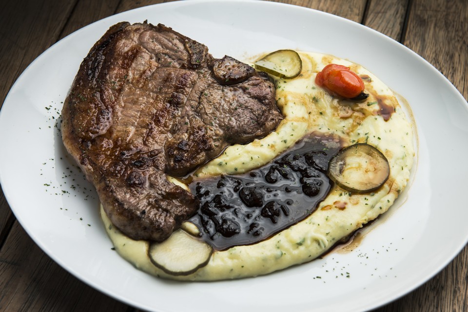 Carne suína é o prato da vez para cooperativa do interior de MG | Leticia Akemi/Gazeta do Povo