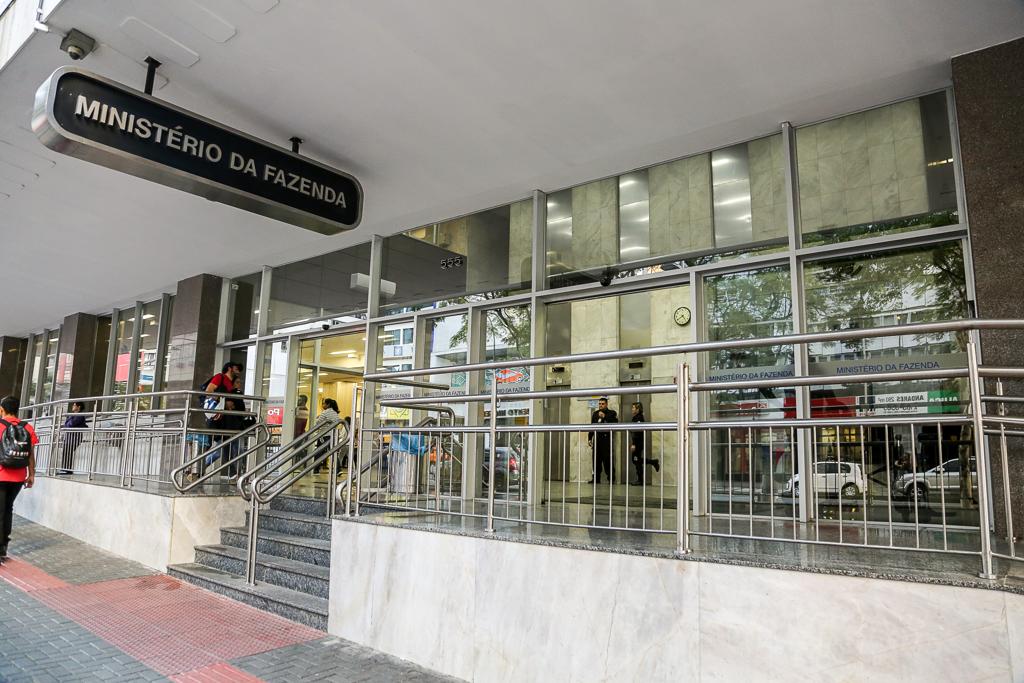 Sede da Receita Federal em Curitiba. | Marcelo Elias/Gazeta do Povo