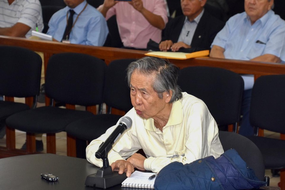 Ex-ditador peruano Alberto Fujimori depõe em audiência em abril de 2018 | Abdon Cardenas/AFP/Justiça Peruana