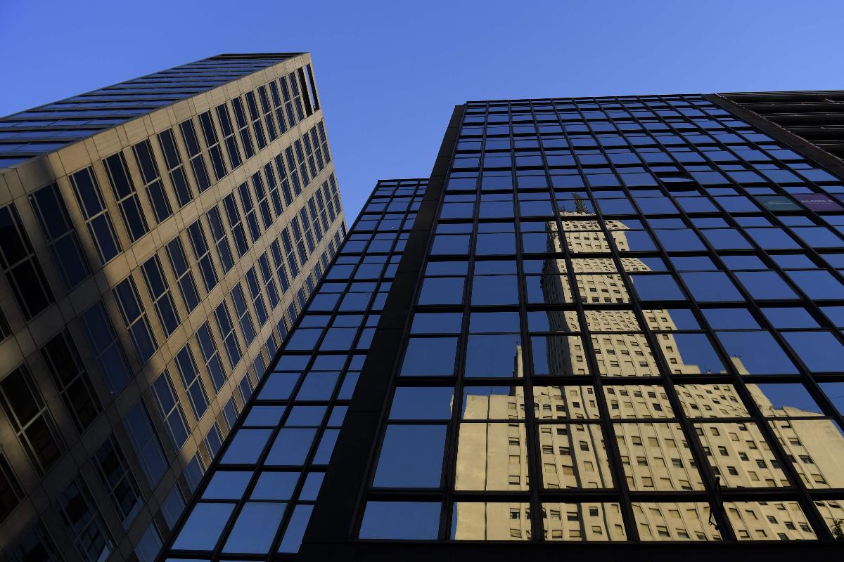 Prédios no Centro de Buenos Aires | JUAN MABROMATA/AFP
