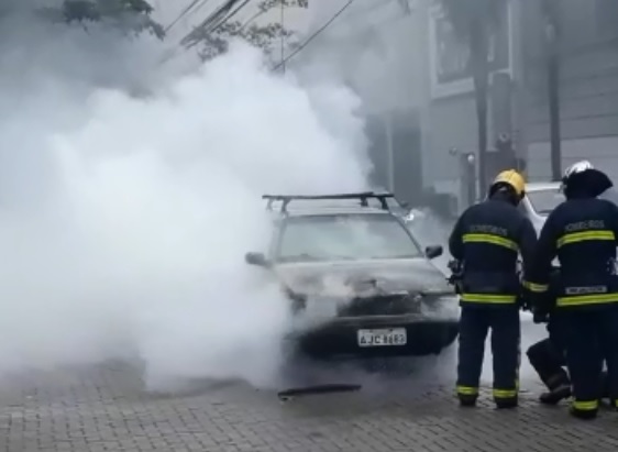 O fato foi registrado por volta das 11h45 desta quarta-feira (24) | Julio Marcos de Assis/Colaboração