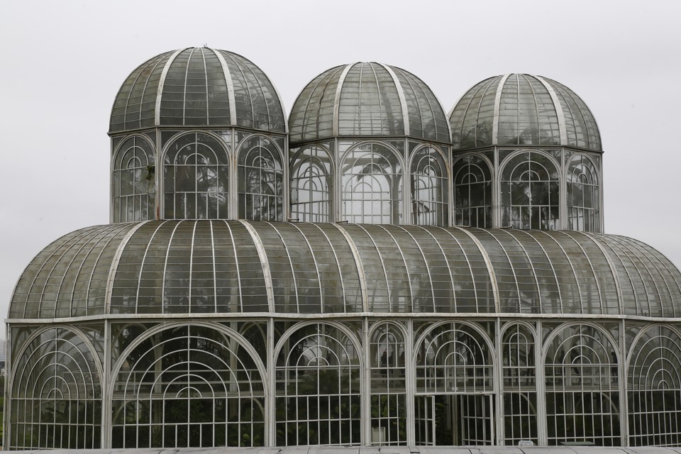 A estufa do Jardim Botânico necessita de limpeza e manutenção | Aniele Nascimento/Gazeta do Povo