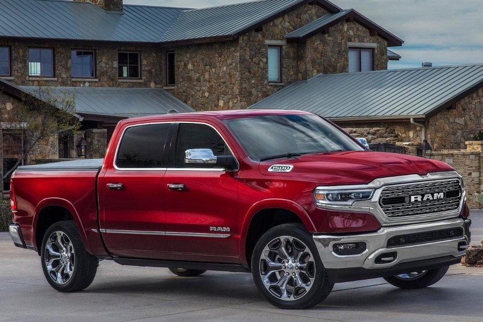 A nova geração da RAM 1500 é vendida nos EUA e pode servir de base para a novidade planejada pelo grupo FCA. | RAM / Divulgação