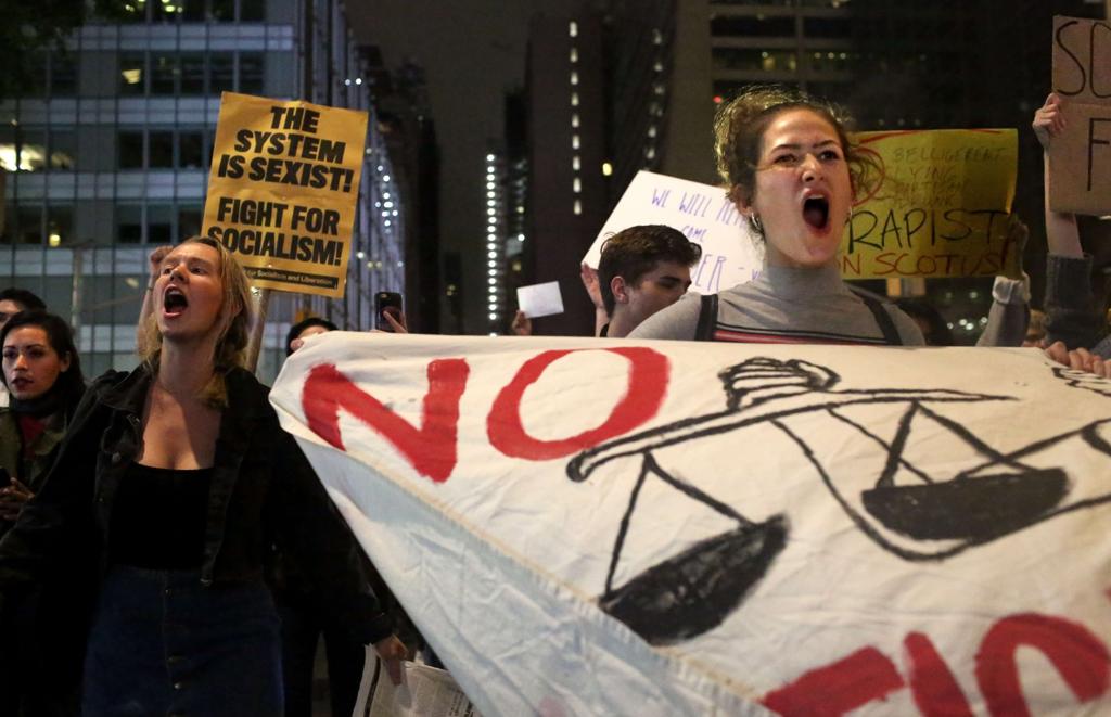 Mesmo sem provas, muitas manifestações foram feitas contra o Brett Kavanaugh | Yana Paskova/AFP