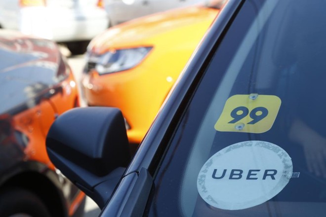 Carro que opera na Uber e na 99. | Aniele Nascimento/Gazeta do Povo