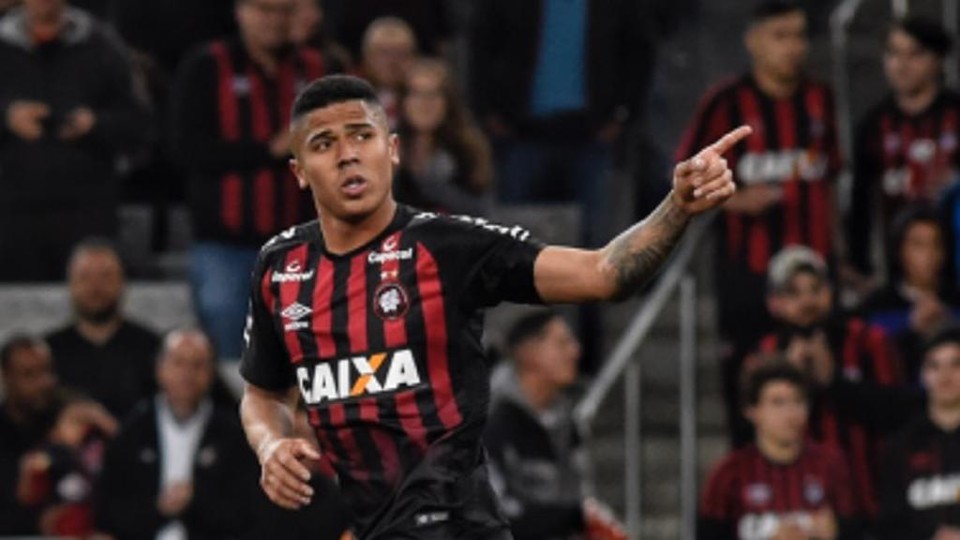 Bergson marcou dois na vitória do Atlético-PR contra o Sport. | /Denis Ferreira Netto/Gazeta do Povo