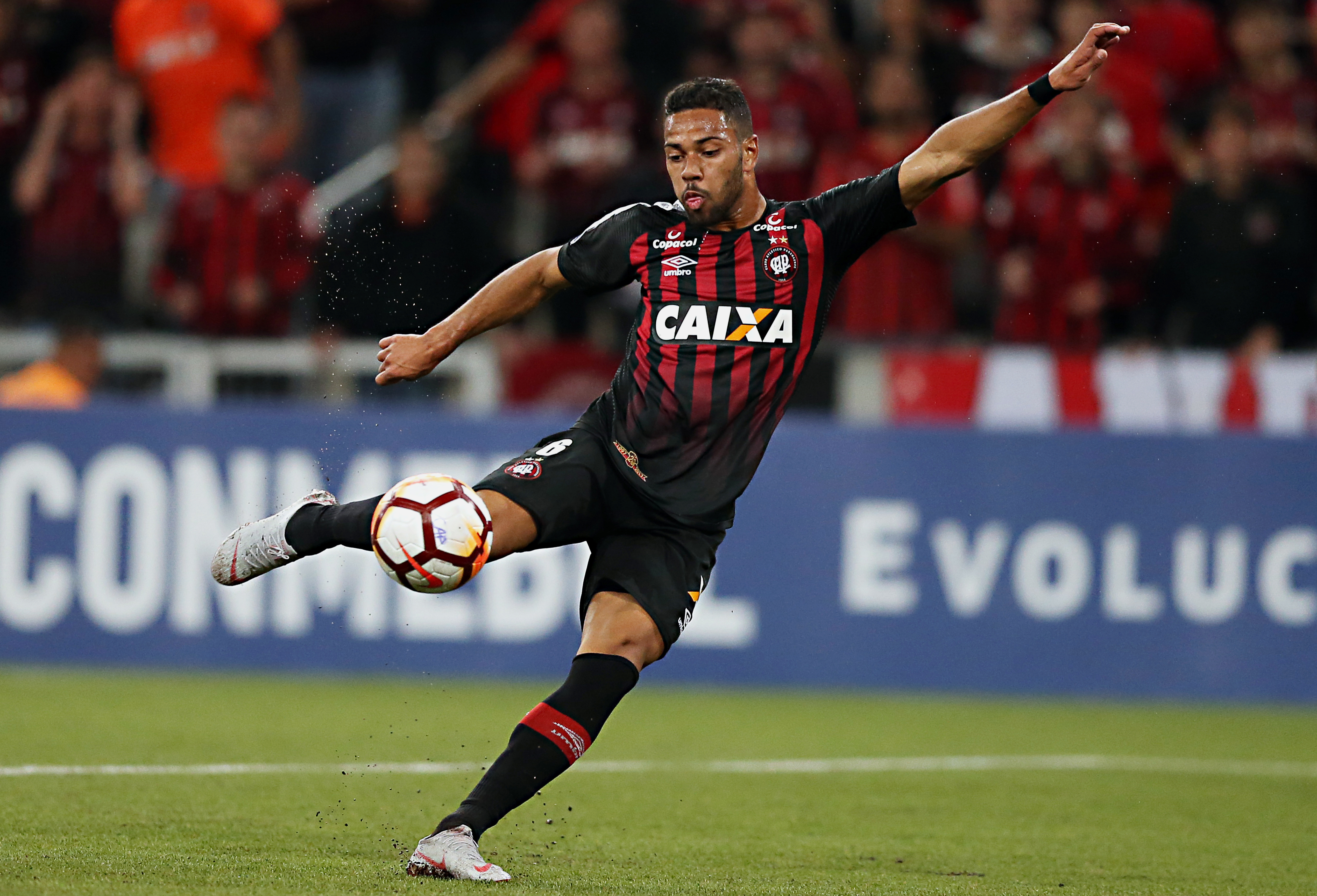 Renan Lodi, lateral-esquerdo do Atlético. | Albari Rosa/Gazeta do Povo