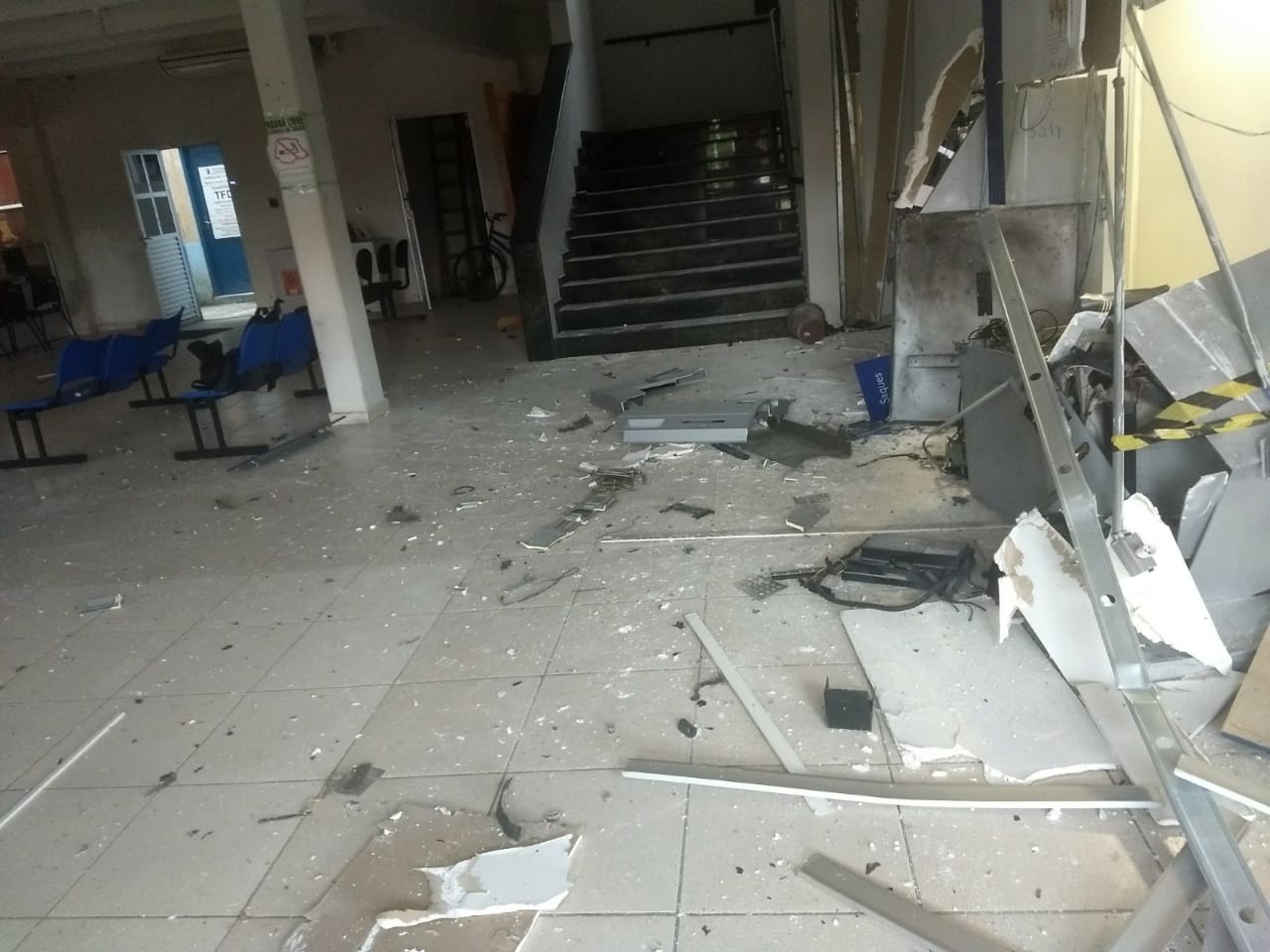Explosão de caixa eletrônico dentro do prédio da prefeitura de Pontal do Paraná, no Litoral | Prefeitura de Pontal do Paraná/Divulgação
