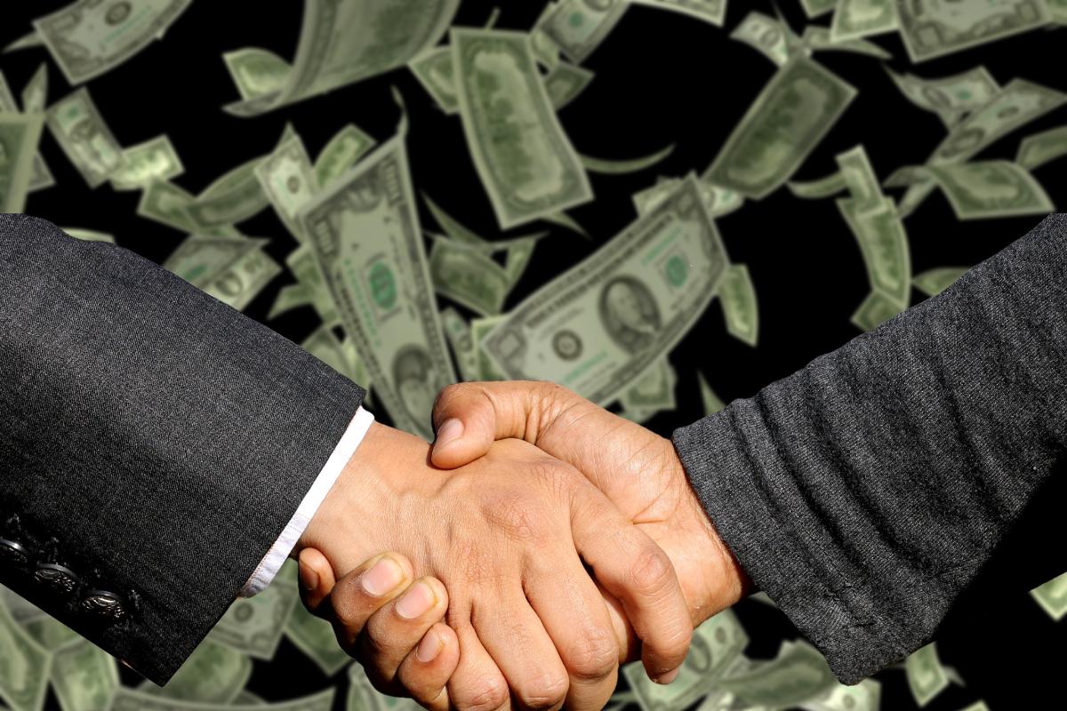 O capitalismo “estimulou o universalismo em vez do provincianismo, (...) com uma disposição para fazer e cumprir promessas – muitas vezes para estranhos e estrangeiros... [bem como] um senso de responsabilidade individual, e não coletiva” | Pixabay