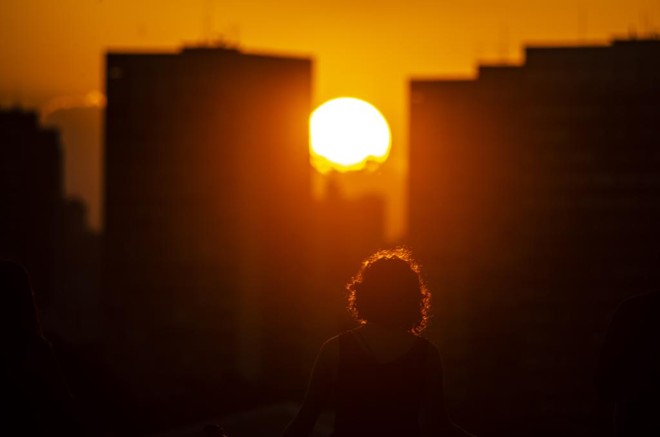 O calor deve continuar até domingo (19) em Curitiba. | Maicon J. Gomes/Gazeta do Povo