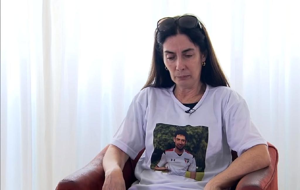 Eliana Aparecida Corrêa, mãe de Daniel, está tendo acompanhamento médico para encarar a morte do filho. | /