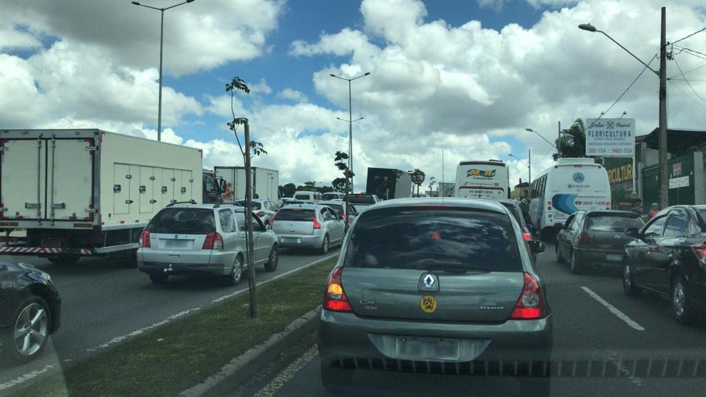 Congestionamento na Linha Verde por causa de acidentes na tarde desta quinta-feira (22) | Raquel Derevecki/Gazeta do Povo