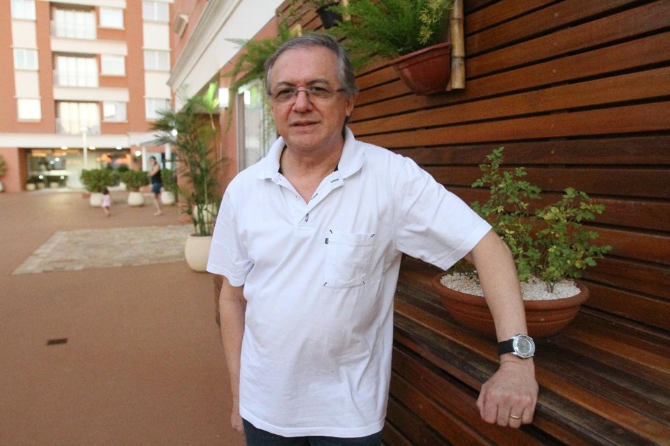 O chargista Paixão está de férias | Gilberto Abelha