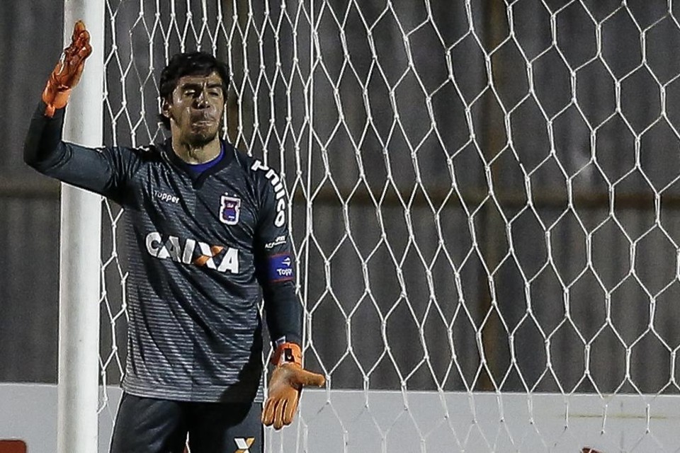 Goleiro Richard, do Paraná Clube. | André Rodrigues/Gazeta do Povo