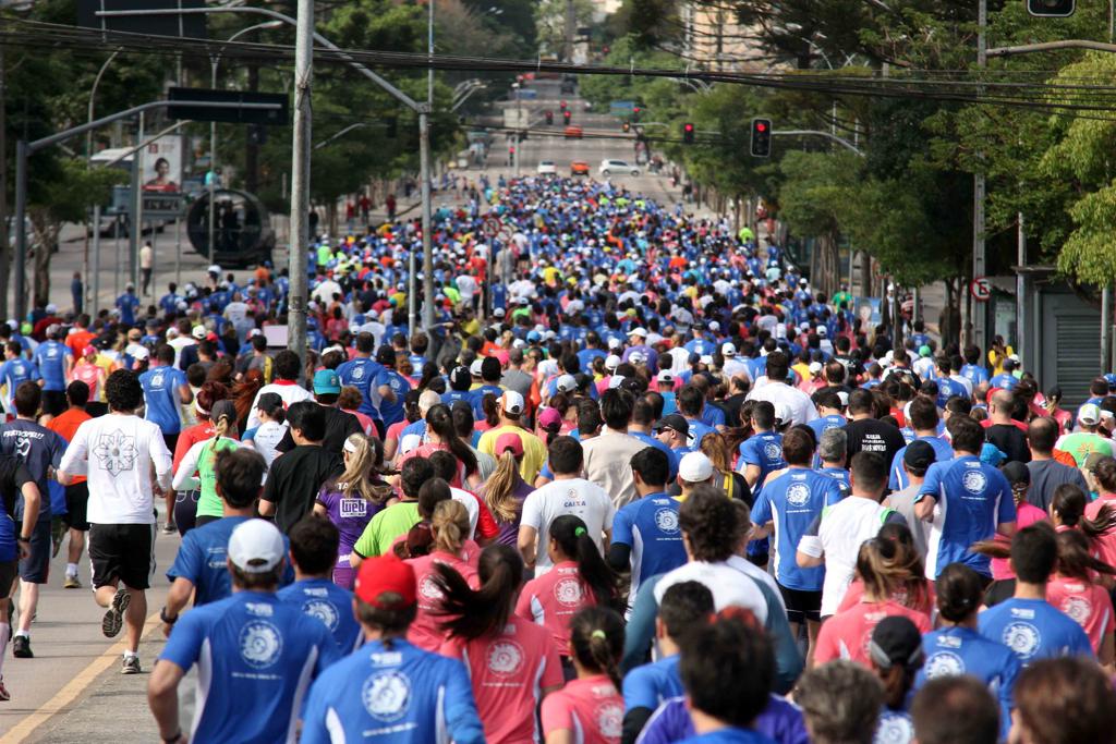 Corrida de rua acontece no Centro Cívico de Curitiba/Imagem ilustrativa | Walter Alves/Gazeta do Povo/Arquivo