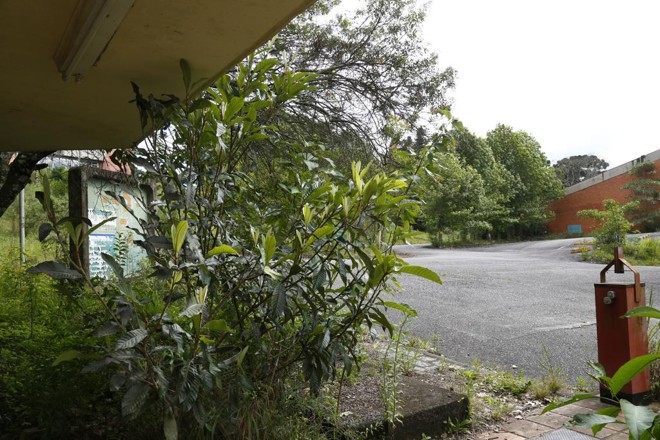 Complexo Banestado no Santa Cândida abandonado | Aniele Nascimento/Gazeta do Povo