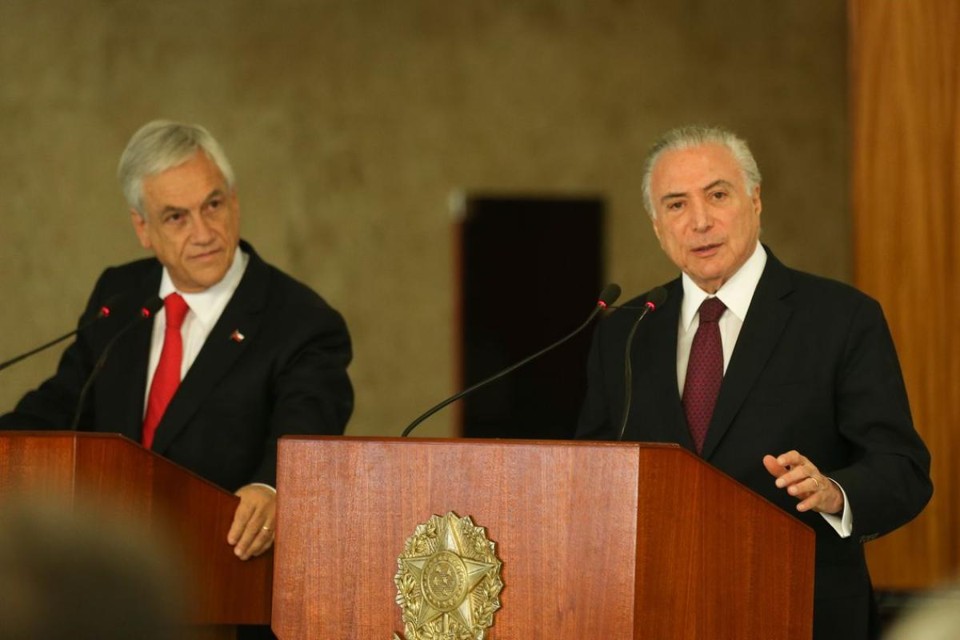 Presidentes Sebastian Piñera, do Chile, e Michel Temer, do Brasil, durante encontro em abril | José Cruz/Agência Brasil