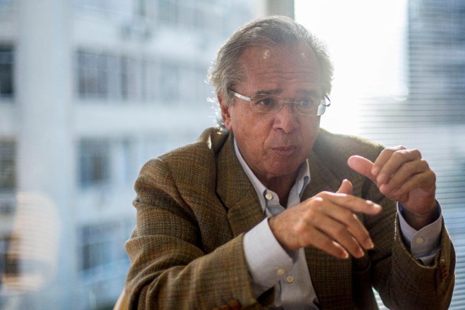 O economista Paulo Guedes, que deverá comandar a equipe econômica do novo governo. | DANIEL RAMALHOAFP
