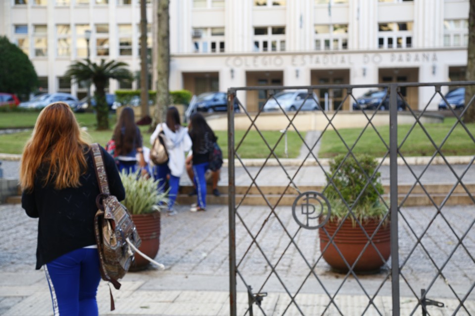 Aplicativo vai avisar quando estudantes faltarem às aulas no Paraná | Aniele Nascimento/Gazeta do Povo