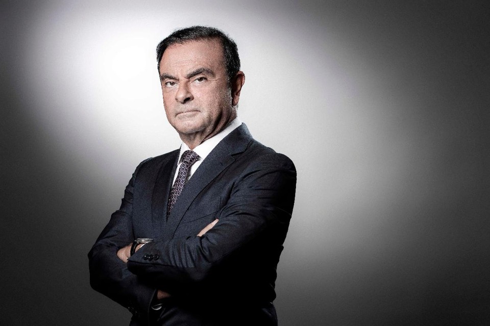 Carlos Ghosn posa para foto em setembro | JOEL SAGET/AFP