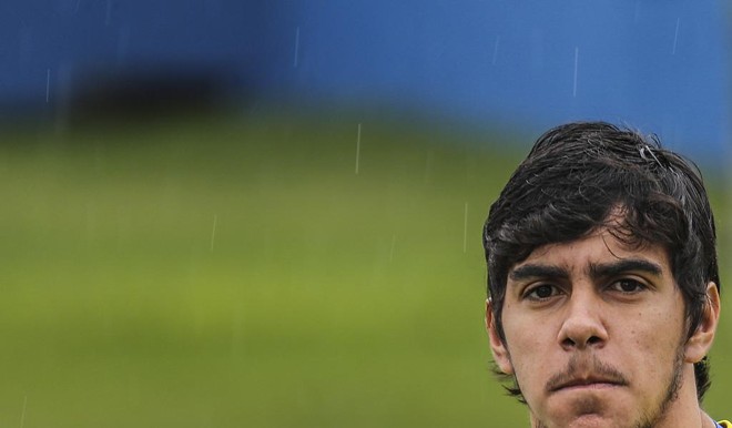 Goleiro Richard tem contrato, mas também mercado para deixar a Vila. | Jonathan Campos/Gazeta do Povo
