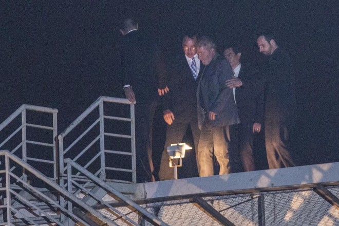 Ex-presidente Lula está detido na Superintendência da Polícia Federal de Curitiba desde 7 de abril, quando se entregou após ordem de prisão no processo do tríplex. | Marcelo Andrade/Gazeta do Povo