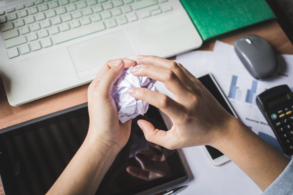 Como deixar a ansiedade de lado na hora do trabalho | Bigstock/