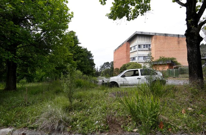 Complexo Banestado no Santa Cândida abandonado | Aniele Nascimento/Gazeta do Povo