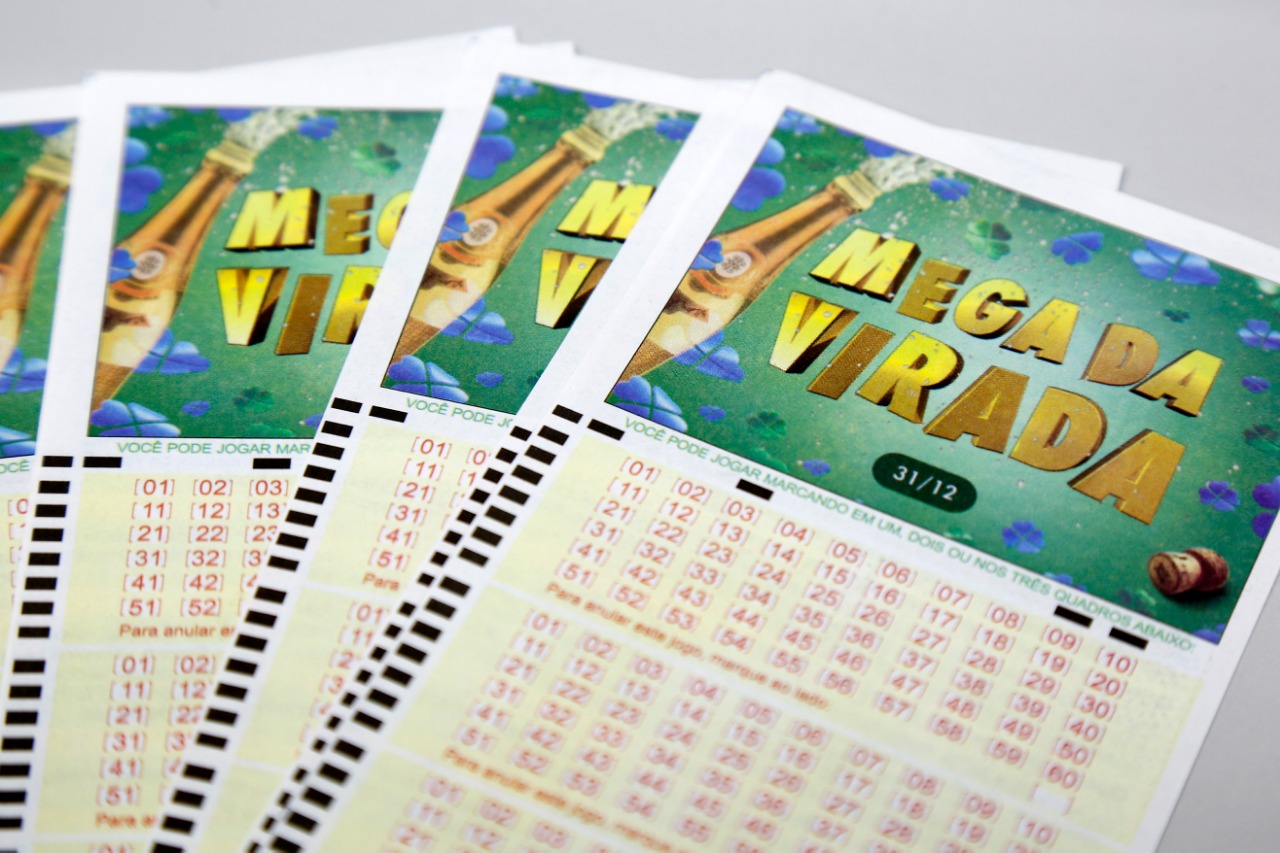Volantes já podem ser encontrados nas casas lotéricas de Curitiba | Aniele Nascimento/Gazeta do Povo