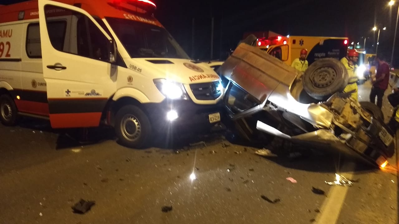 Acidante deixou pista da BR-116 sentido Curitiba parcialmente interditada por duas horas | Arteris Planalto Sul/Divulgação