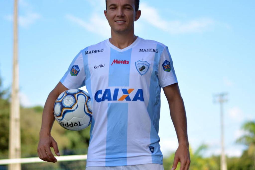 Dagoberto quer curtir praia com a família. | /Gustavo Oliveira/ Londrina Esporte Clube