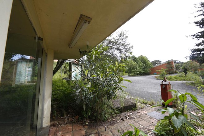 Complexo Banestado no Santa Cândida abandonado | Aniele Nascimento/Gazeta do Povo