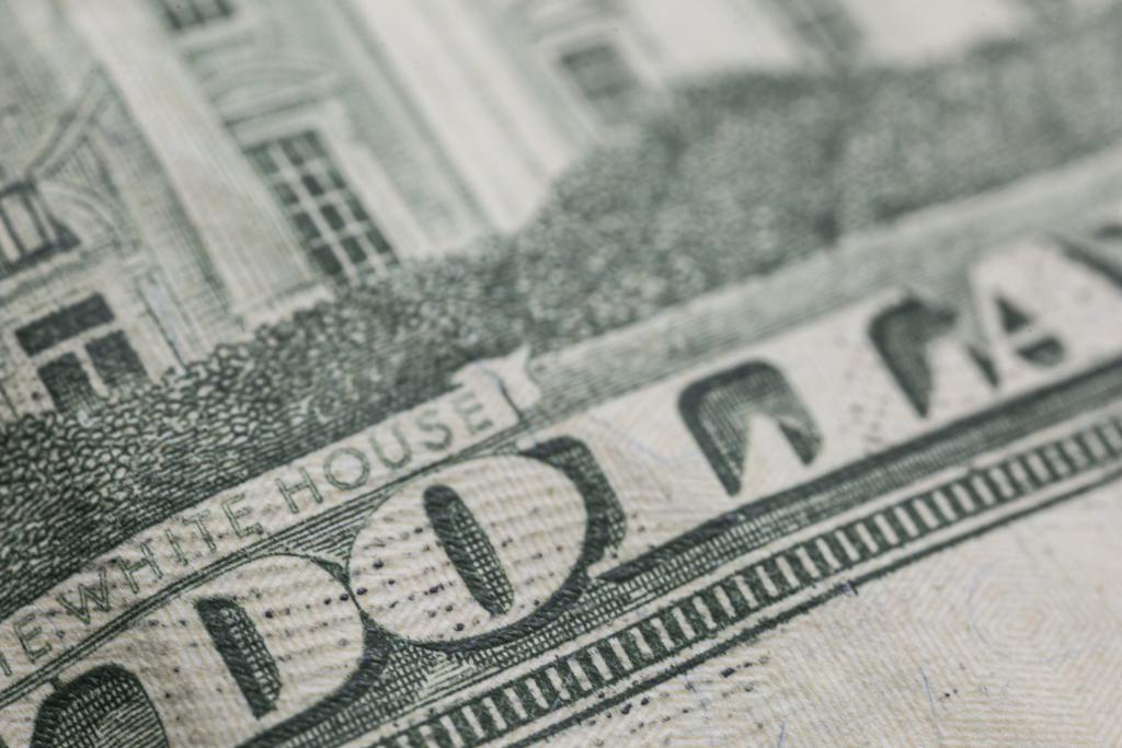 Dólar caiu no mês das eleições. | Marcelo Andrade/Gazeta do Povo